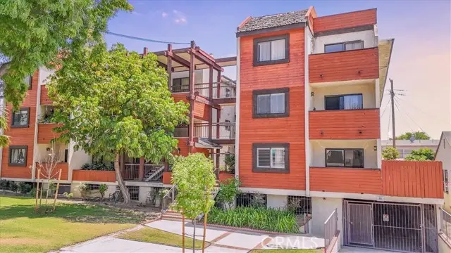 1304 Stanley #10, Glendale, CA 91206 - Image #1