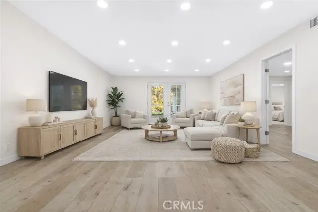 11753 Blythe, North Hollywood, CA 91605 - #1