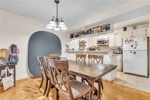 445 Ivy #204, Glendale, CA 91204 - #3