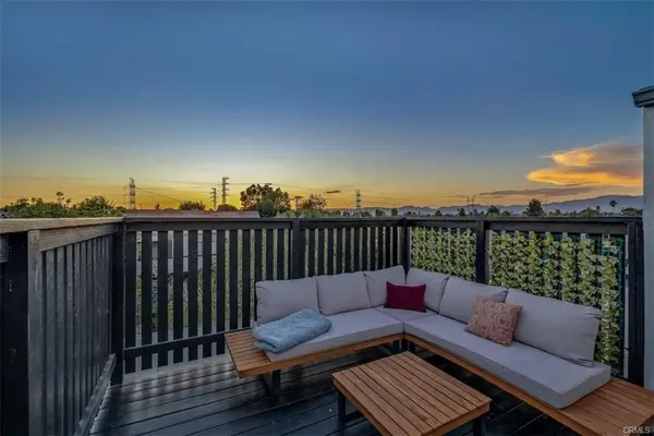 18645 Hatteras #230, Tarzana (los Angeles), CA 91356