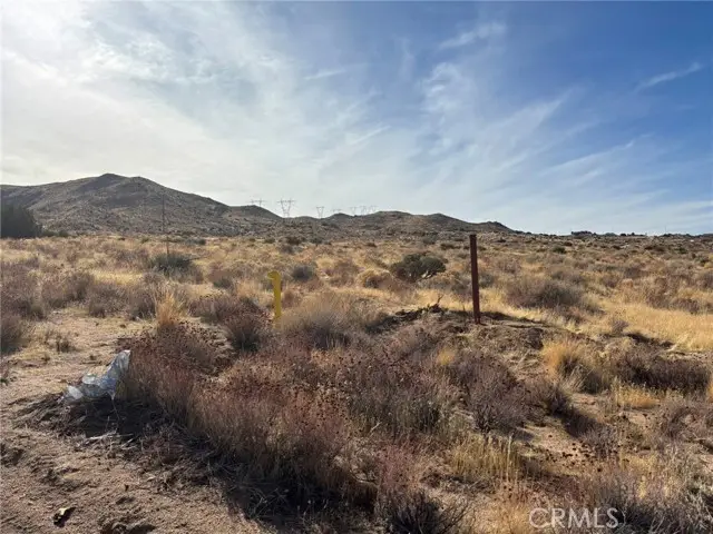 21 Luna Mountain Road, Apple Valley, CA 92308 - #2