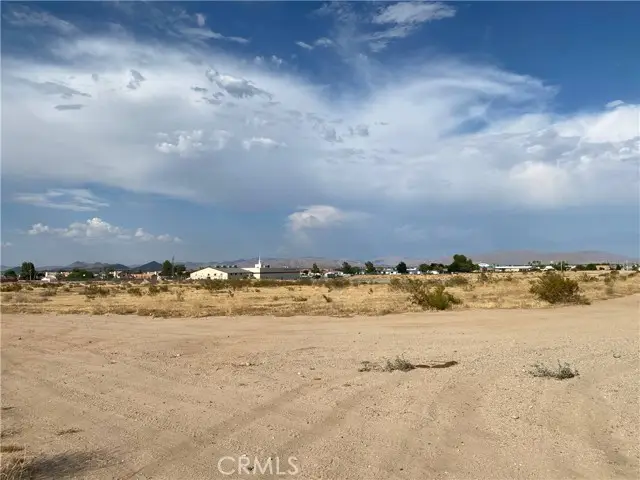 1 Silica Road, Victorville, CA 92395 - #2