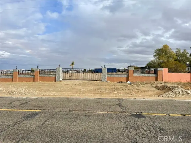 11587 Oasis Road, Pinon Hills, CA 92372 - Image #3