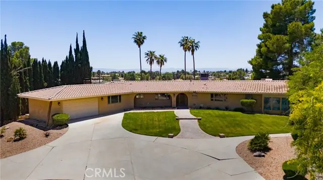 19459 Shasta Road, Apple Valley, CA 92307 - #1