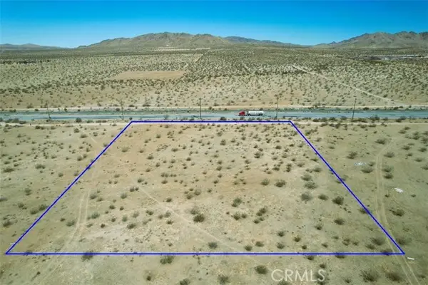 4 Quarry Road, Apple Valley, CA 92307