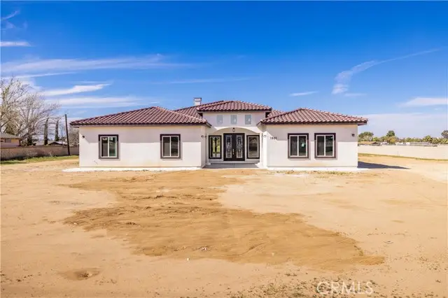 1805 W Columbia Way, Lancaster, CA 93534 - Image #1