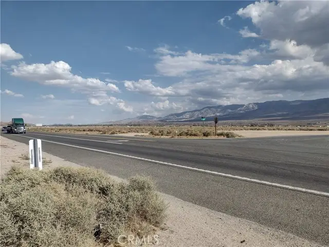 317 Highway 18, Lucerne Valley, CA 92356 - Image #2