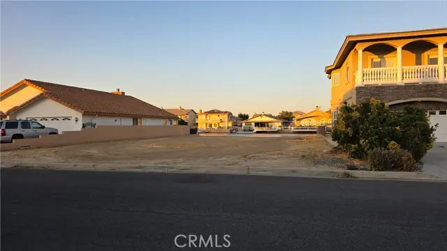 18340 Niagra Dr, Victorville, CA 92395 - Image #1