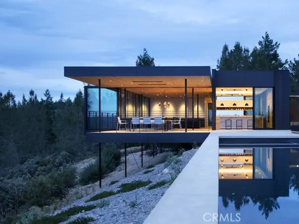 2750 Paradise, Los Angeles, CA 90032