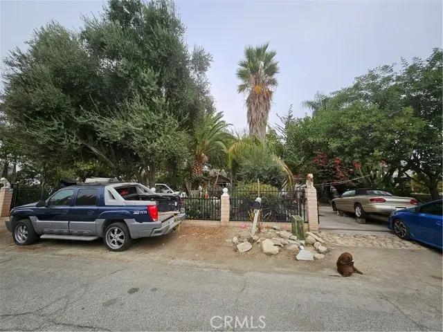 566 E Santa Fe Street, San Bernardino, CA 92408 - Image #1