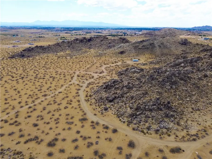 15 Laguna Seca, Apple Valley, CA 92307 - #2