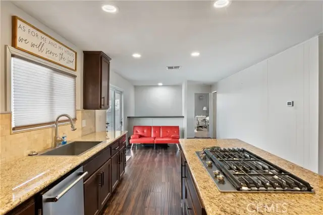 1383 Thornwood, Corona, CA 92882 - #3