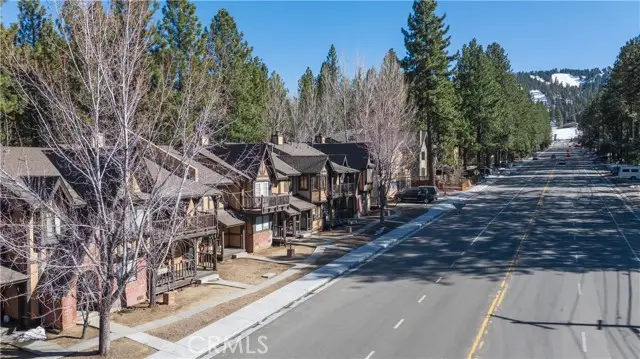 569 Summit Boulevard #6, Big Bear Lake, CA 92315 - Image #3