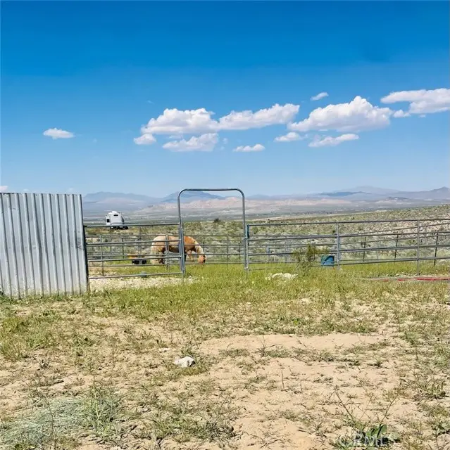 7077 Camp Rock Road, Lucerne Valley, CA 92356 - #2