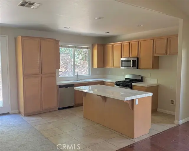 1595 Mountain View Trail, Beaumont, CA 92223 - Image #2