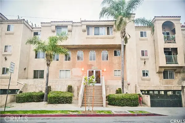 6100 Rugby Avenue #105, Huntington Park, CA 90255