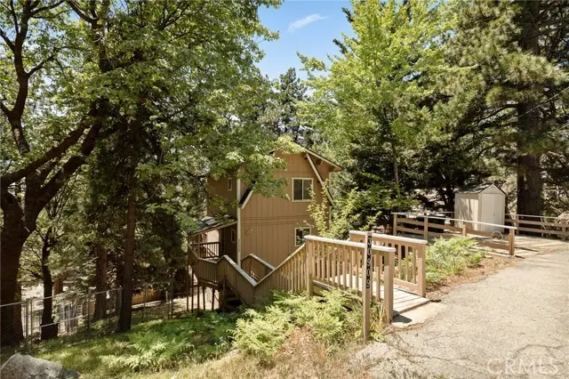 30909 Summit Drive, Running Springs, CA 92382 - Image #3