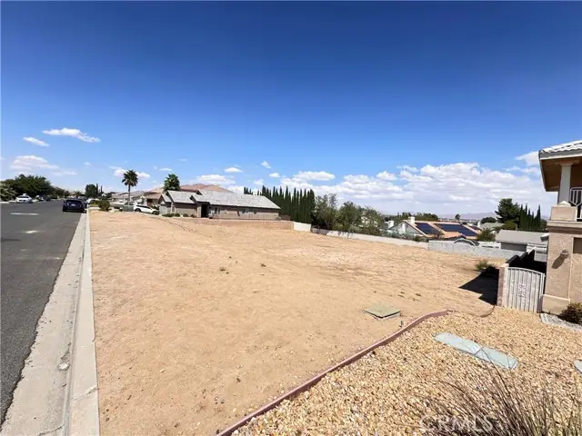 13145 Autumn Leaves Avenue, Victorville, CA 92395 - Image #2