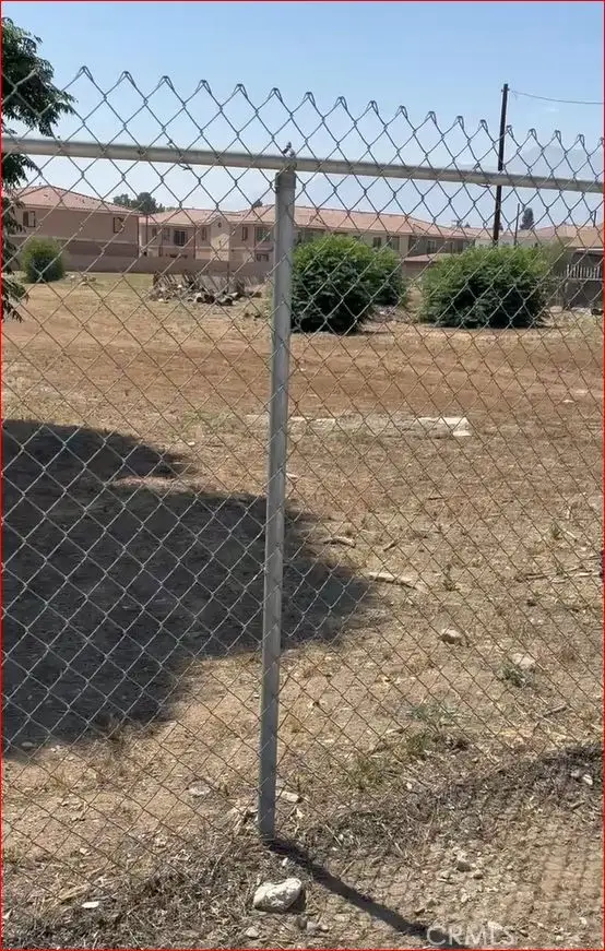 8566 Cypress Avenue, Fontana, CA 92335