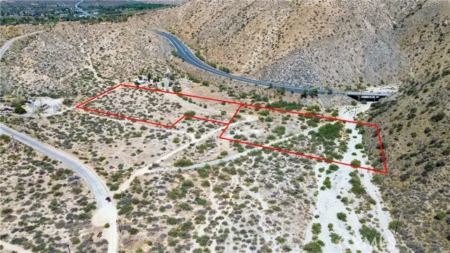 1 Canyon House Road, Morongo Valley, CA 92553 - #3
