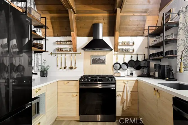 350 S. Fairway Dr, Lake Arrowhead, CA 92352 - #2