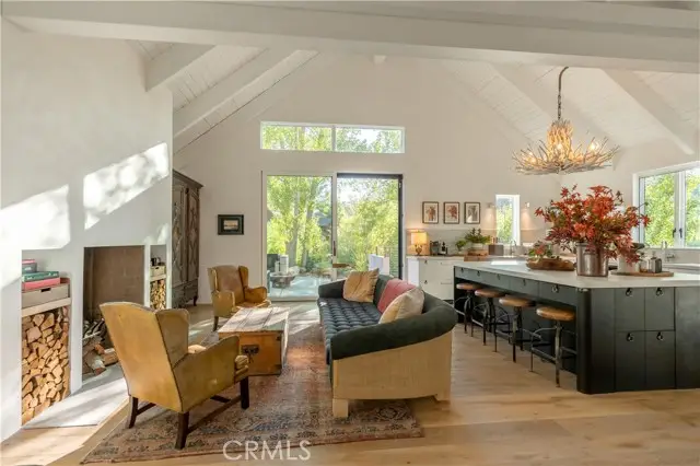 43612 Shasta Road, Big Bear Lake, CA 92315 - Image #2