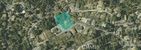 2379 Chicago Drive, Running Springs, CA 92382