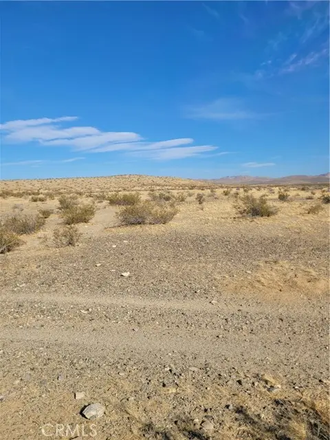 8 Buckboard Road, Hinkley, CA 92347 - #2