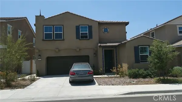 833 Half Moon Avenue, Redlands, CA 92374