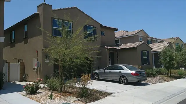 833 Half Moon Avenue, Redlands, CA 92374 - #2