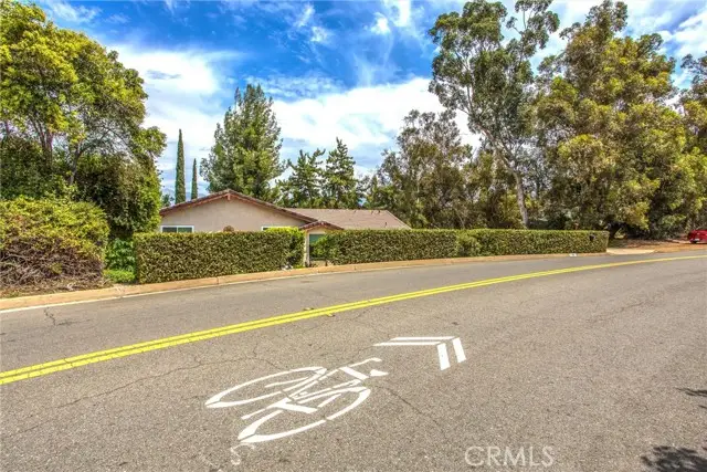 505 E Sunset Drive, Redlands, CA 92373 - Image #2