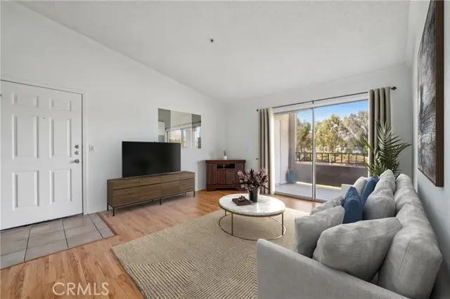 1995 Las Colinas Circle #307, Corona, CA 92879 - Image #2