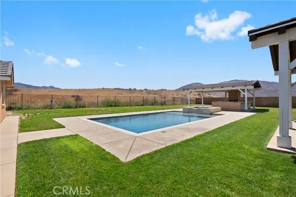 3086 Crystal Ridge Lane, Colton, CA 92324