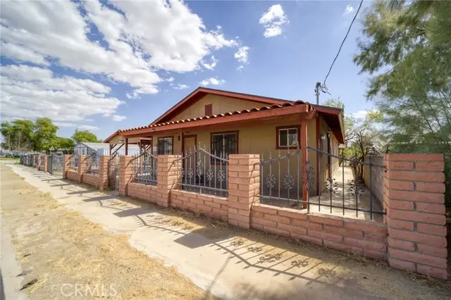 301 N K Street, Needles, CA 92363 - Image #2