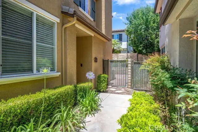 28378 Mirabelle Lane, Santa Clarita, CA 91350 - Image #2