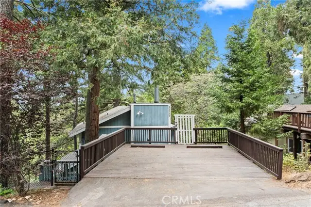 23774 Lakeview Drive, Crestline, CA 92325 - Image #3