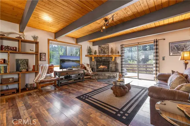 526 Catalina Road, Big Bear Lake, CA 92315 - Image #2