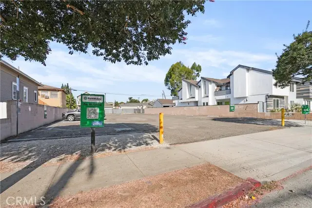 846 N Van Ness Avenue, Santa Ana, CA 92701 - Image #3