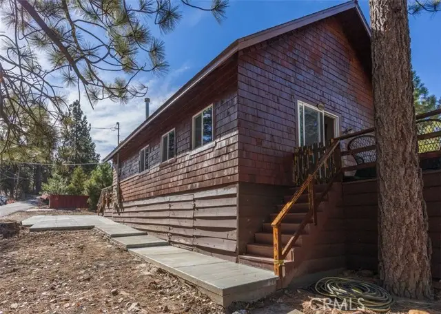 39961 Lakeview Drive, Big Bear Lake, CA 92315 - Image #2