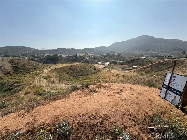 7111 Luane Trail, Colton, CA 92324 - Image #1