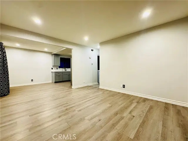 323 W 47th Place, Los Angeles, CA 90037 - #3