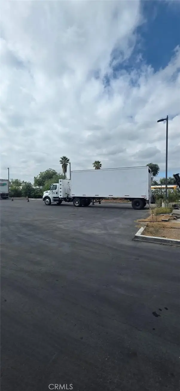 781 E Santa Fe Street, San Bernardino, CA 92408 - Image #2