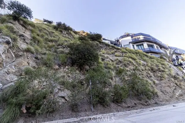 8140 Gould Avenue, Los Angeles, CA 90046 - #3