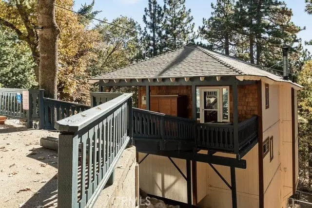 1215 Scenic Way, Rimforest, CA 92378 - Image #1