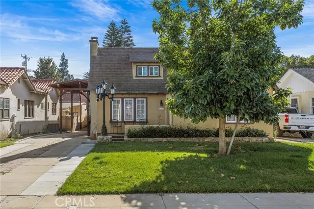 122 E Rosewood Court, Ontario, CA 91764 - Image #2