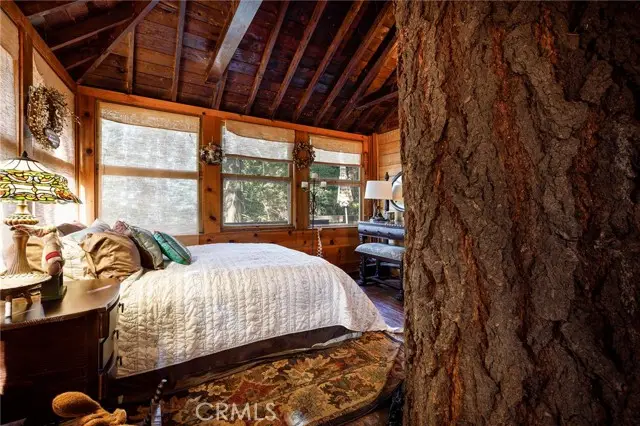 529 West Victoria Court, Lake Arrowhead, CA 92352 - Image #2