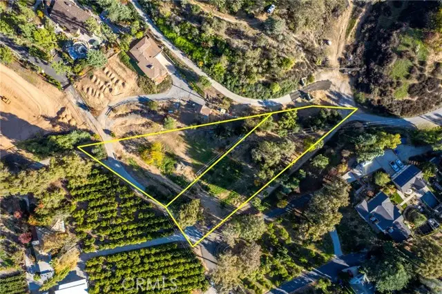 218 Valencia Drive, Redlands, CA 92374 - Image #1