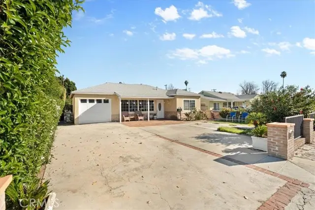 6902 Quakertown Avenue, Winnetka, CA 91306 - Image #2