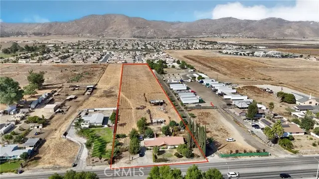 492 S Sanderson Avenue, San Jacinto, CA 92582 - #2