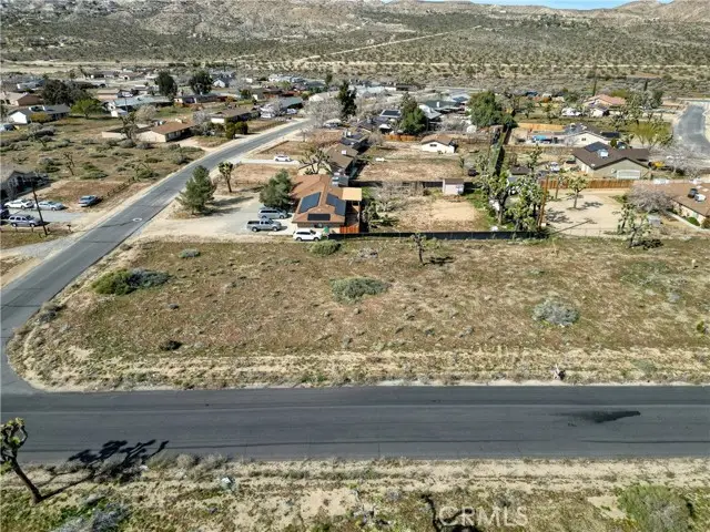 58236 Diadem Dr., Yucca Valley, CA 92284 - #2